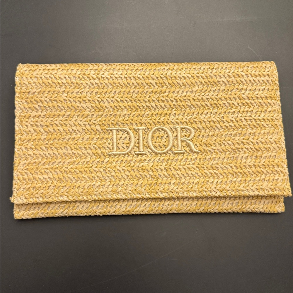 Dior Woven Straw Envelope Clutch in Light Yellow GWP - Picture 2 of 5